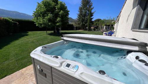 VILLA SAINTE BAUME Piscine Jacuzzi tout confort - Foto 2