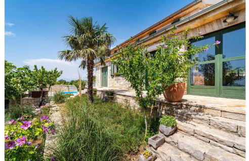 3 Bedroom Beautiful Home In Lisicic - Foto 26