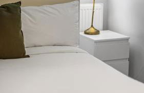 Brilliant 2 Bedrooms Flat Next to The Station - Foto 13