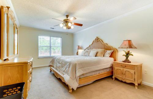 Mary Esther Home with Private Pool and Fireplace! - Foto 16