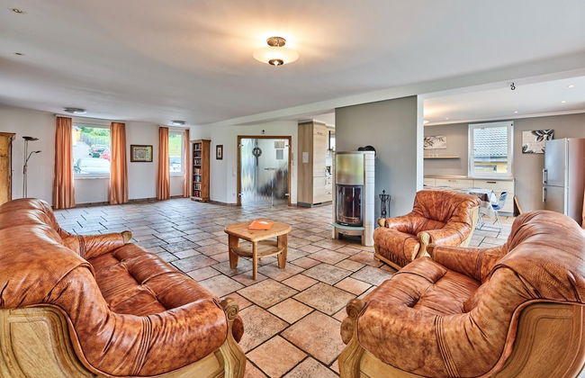 Holiday Home in Hellenthal With Sauna - Photo 17