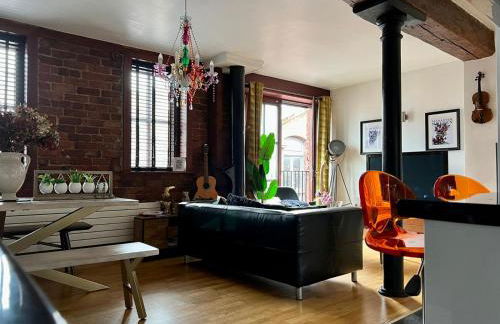 2 Bed Duplex Penthouse Apartment by Mathew Street Sleeps 6 - Foto 3