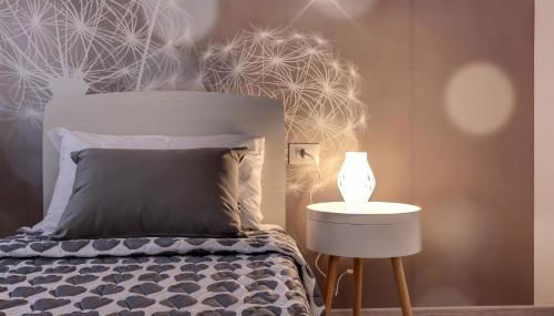 White Flowers with Canal View by Wonderful Italy - Foto 2