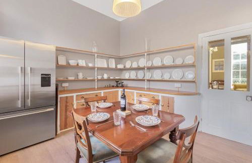Ultra Luxury Central 2 BR Apartment By AltoLuxoExperience Short Lets & Serviced Accommodation With Free Wifi & Parking - Foto 9