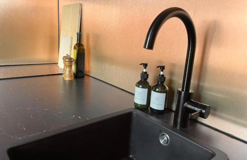 Schicke & zentrale Altbauwohnung - Photo 22