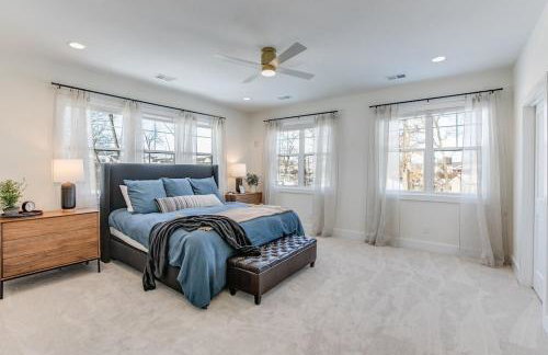Luxury Estate with StadiumTDJ Views Sleeps 20 - Foto 41