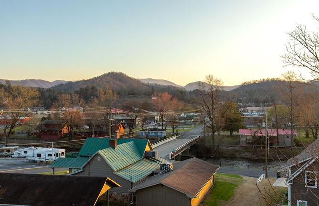 Parkway Paradise w Private Hot Tub - Foto 49