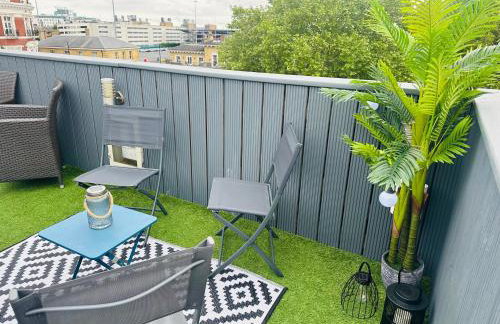 5 Bed Luxury Townhouse with Hot Tub, Rooftop Terrace, Perfect for Groups, Near Cruise Terminal - Foto 55