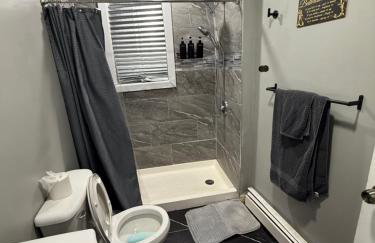 EWRBNB - Rare Find! Huge 3BR Apartment with Open Layout minutes from Newark Airport & NYC - Apartment # 2 - Foto 7