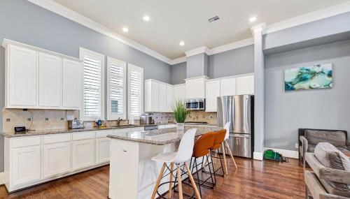 Tesla-Charger TX Medical Ctr Sleeps 7 5 beds - Foto 3