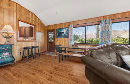 Cornerstone Cabin at Springdale - Foto 16