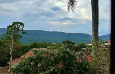 Casa Rústica - 3 vagas de garagem - Pet Friendly com vista para Serra de São José - até 8 hóspedes - Foto 16