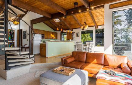 Whidbey Island Waterfront Home With Hot Tub & Sunset Views Saratoga Vista by Avantstay - Foto 14