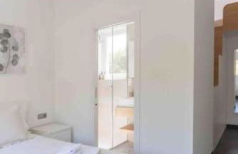 Calma Villa. Chalet de lujo, jacuzzi y piscina - Foto 16