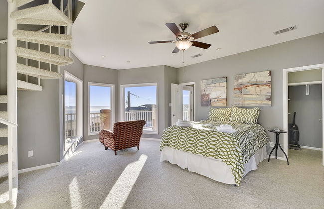 Chateau Soleil - Photo 6