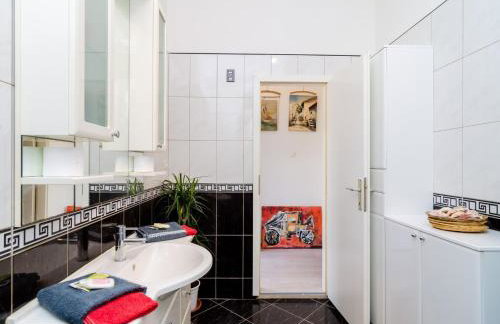 Apartment Caceris - Comfort Studio Apartment with Terrace - Photo 27