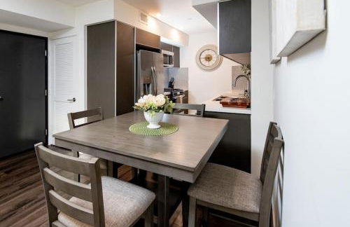 Luxury 2Bed/2Bath Apt in West Hollywood w/ Rooftop - Foto 5