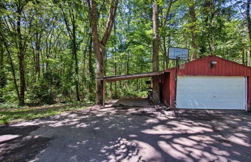 Hike, Hunt and Unwind Cozy Cabin Near Hersheypark - Foto 25