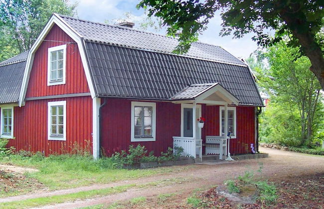 4 Person Holiday Home in Hallabro-by Traum - Photo 1