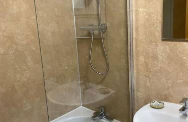 Fassifern. 1st Floor Apartment with Loch View - Foto 20