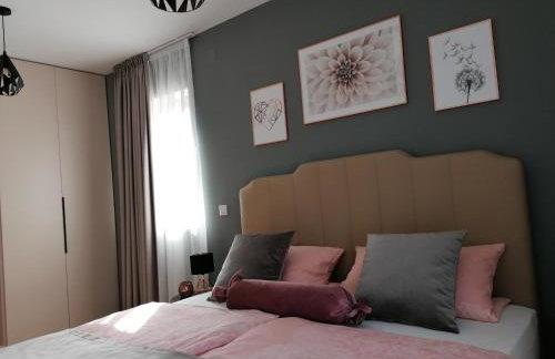 Villa NOVAMARIN - heated pool, sauna, garden - Foto 9