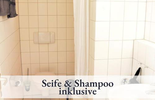 Ferienhaus Petra - Großzügige Ferienwohnungen in bester Bodenseelage l 1 Minute zum Bodensee l 7 Ferienwohnungen l Vollausgestattete Küchen l Gratis-WLAN l Gratis Parkplätze l Mitten auf der Mettnau - Photo 70