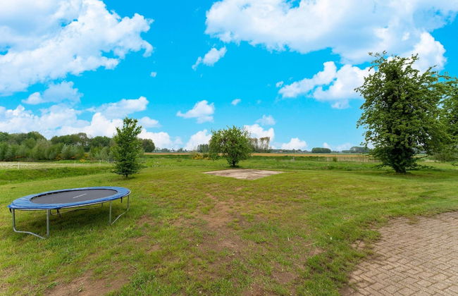 Comfortable Holiday Home in Voorst in a Tranquil Location - Photo 76