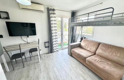 Nice Studio avec climatisation proche des plages - Photo 1