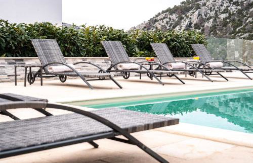 Elegant Hvar town villa with pool - Photo 7