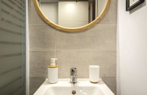 NEW Renovated COZY APPARTMENT CENTRIC - Photo 15