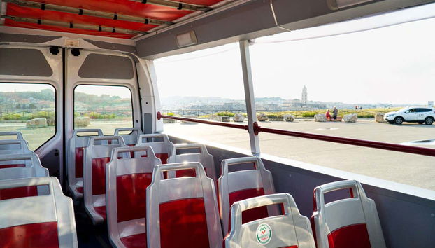 Tour panorâmico por Matera - Foto 5, Interior do ônibus