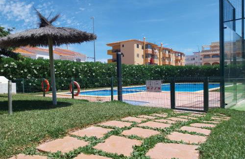 ACOGEDOR APARTAMENTO CON TERRAZA Y VISTAS AL JARDIN - Foto 13