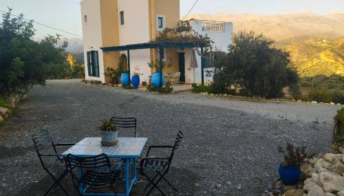 Το σπίτι που σε ταξιδεύει (The dream boat house). - Foto 2