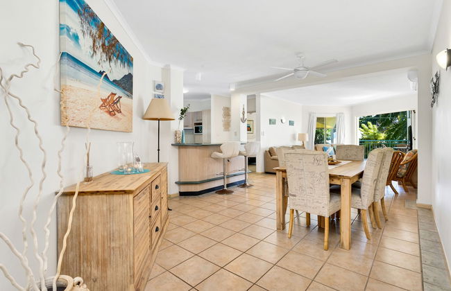 Beachfront Bliss 3-bedroom Apartment with Sea View 4 - Foto 7