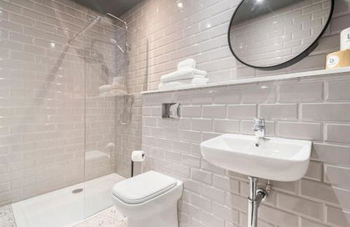 King Street Aparthotel - Photo 82