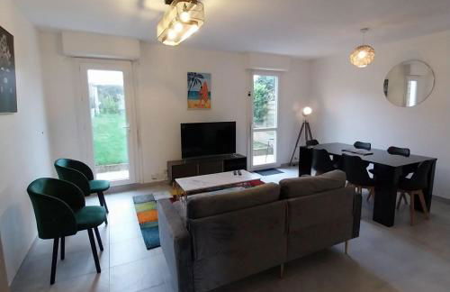 Maison de ville proche de tout, 5min du centre ville & 20min de la plage - Foto 1