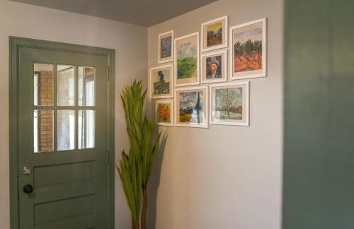 Cozy 3-bedroom family home - sleeps 8, great coffee - Foto 27