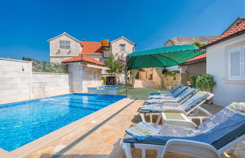 Villa Škrika - Foto 1