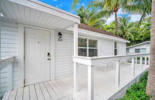 Grove Bay Bungalow - 2/2 Gated Cottage-Walk to Bay - Foto 20