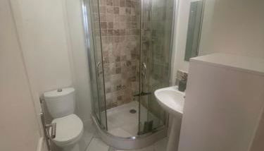 Historical center 3 st house, garage & tropeziene - Foto 3, Shower