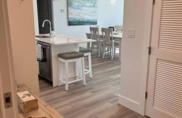 10 Star Luxury Beach Condo-Anchor Oasis - Foto 5