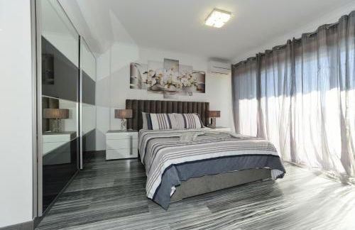 Exclusive Luxury Apartments in Oceano Atlantico Complex - Photo 9