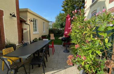 kerwatt - Grande et belle maison de ville avec jardin, proche centre et mer - Photo 10