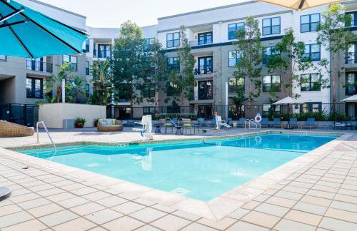 Blueground Centennial pool nr Red Morton Park SFO-852 - Foto 16