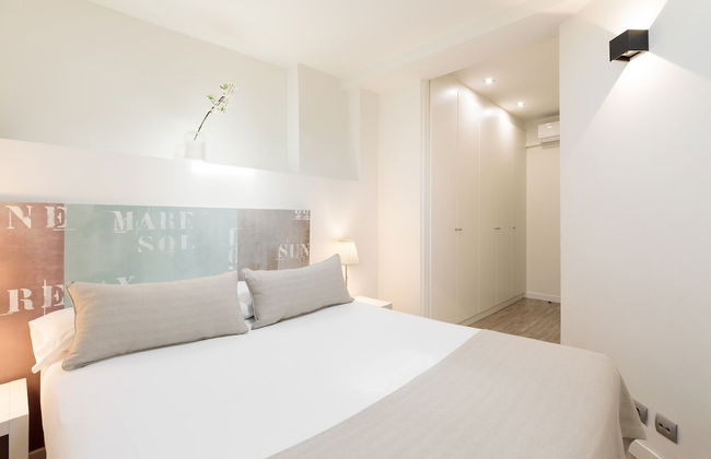 Sitges Group Blue and White - Photo 20