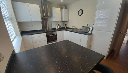 Comfortable and spacious 2 bedrooms Free parking - Foto 5