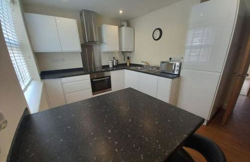 Comfortable and spacious 2 bedrooms Free parking - Foto 5