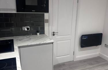 Exclusive, newly built detached garden studio, private and self-contained, within family home grounds - Foto 5