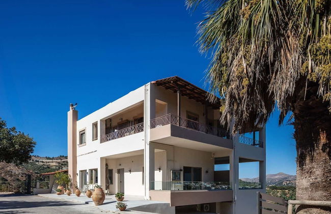 Panorama Luxury Suites - Photo 46