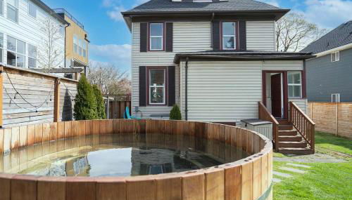 Northwest Retreat with Cedar Hot Tub - Foto 5